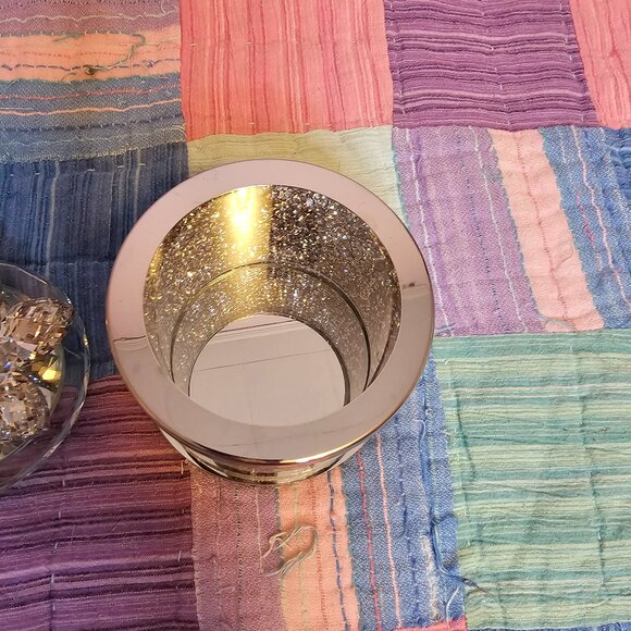 Trinket Box with Crystals and Glitter - Picture 3 of 6